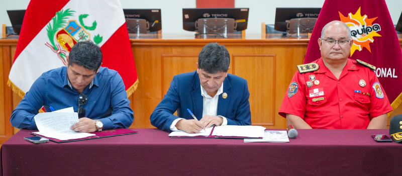 Arequipa invertirá más de S/ 92 millones para modernizar nueve compañías de bomberos